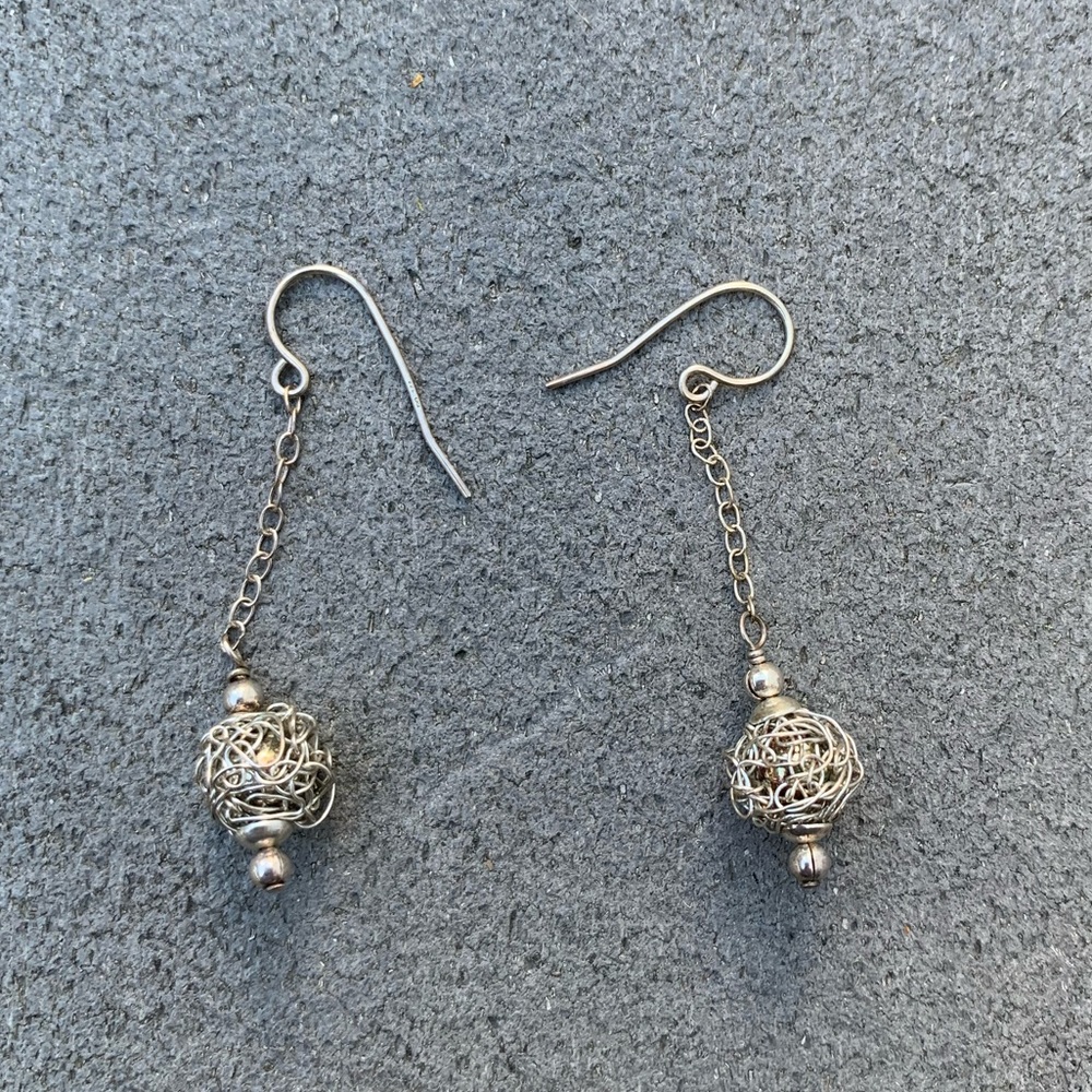 NWOT: DANGLE EARRINGS CIRCLE SILVER